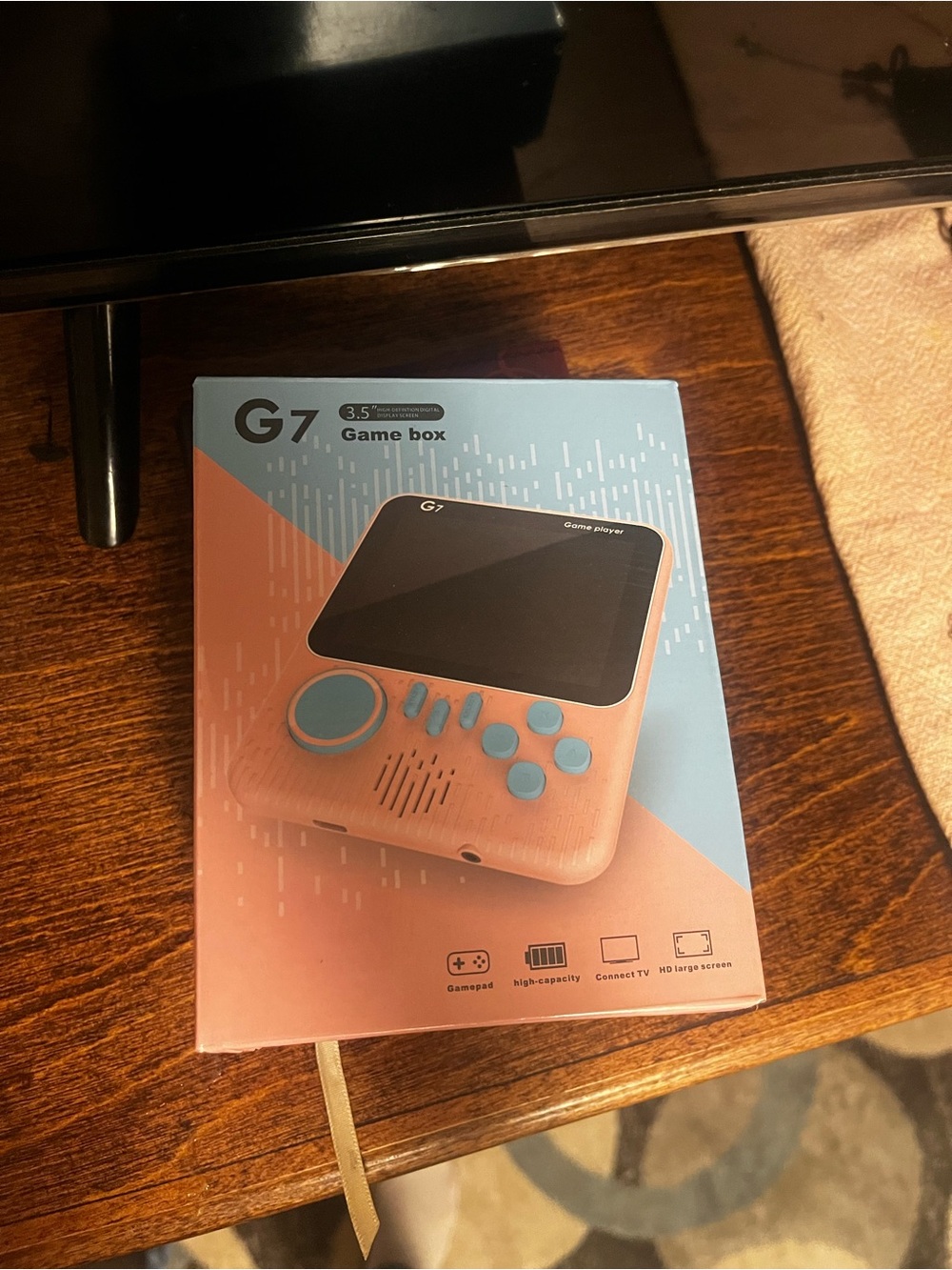 3.5" Portable Game Box - Pink with Blue Buttons